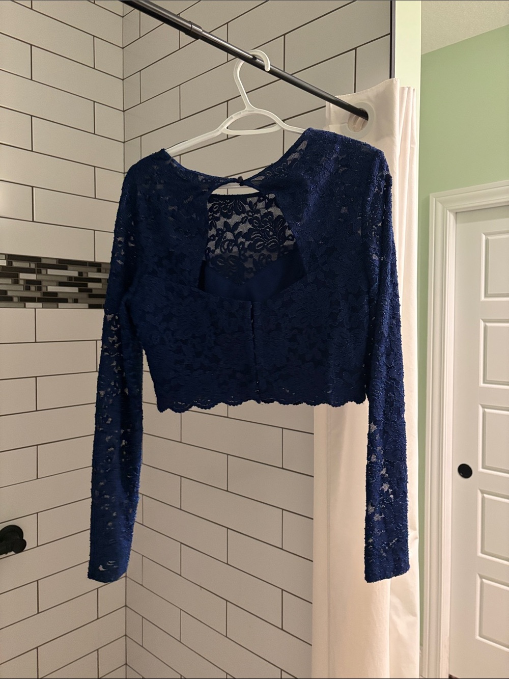 HOCO/PROM DRESS FOR SALE! - Picture 4 of 7